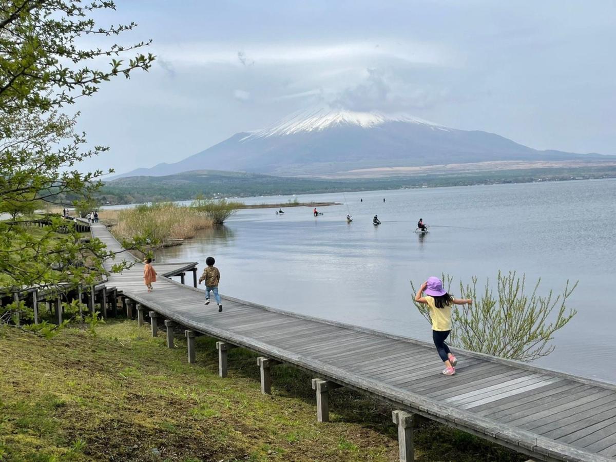湖の辺の宿時翠 Yamanakako Exteriör bild